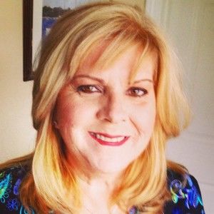 Meet your Posher, Nelsy